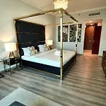 Magnificent Stunning 2 Bedroom Apartment With Burj Khalifa View