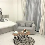 Amazing Stay In Majan Dubai