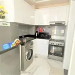 Amazing Stay In Majan Dubai