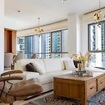 Gorgeous 3-Bed With Burj Khalifa & Dancing Fountain Views