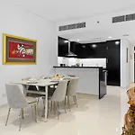 Homey 2Br Damac Maison Cour Jardin, Business Bay