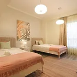 Veluxa - Spectacular 4 Bedroom Beach Home