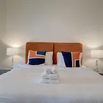 Stunning 2Br L Marina View