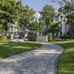 Stay Phenomenal 1 Bedroom Holiday Home Near Burj Khalifa