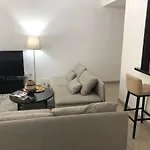 Downtown Boulevard One Bedroom Apt In 29 Blvd غرفة وصالة Burj & Fountain View Master Bedroom Plus 2 Single Beds In Living Room