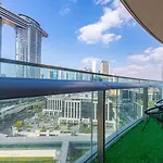 First Class 2Br With Full Dubai Skyline & Sea View