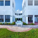 Maison Privee - 5 Star Villa w Private Pool&Beach on Palm Jumeirah