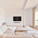Deluxe Retreat In Jbr - Million Dollar View - Balcony