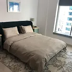 Downtown Boulevard One Bedroom Apt In 29 Blvd غرفة وصالة Burj & Fountain View Master Bedroom Plus 2 Single Beds In Living Room