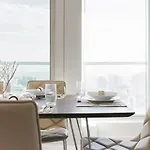 Boutique Living - Burj Views