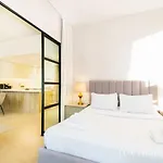 Lux - Contemporary Suite In The Dubai Marina