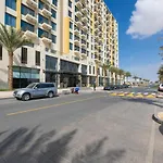Brand New 1Br Apt With A Pool, Gym & Games Area