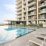 Luxurious 1-Bedroom Apartment In Dubai Hills