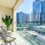 Downtown Charming Condo Close To Dubai Mall