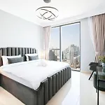 Magnificent Brand New Lux 3Br Burj & Fountain View