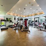 Classy 2Br In Boulevard Crescent - Downtown Dubai