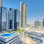1Br + Maid Room Apartment In Downtown Dubai