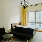 Yellow Studio Apt 511 Hotel In Marina Diamond One