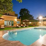 6 Plus 1 Bdr Villa Jumeirah Park With Amz Climatized Huge Private Pool - 5 Min From Jbr Beach
