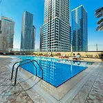 Higuests - Lake-View Studio In Vibrant Area In Jlt