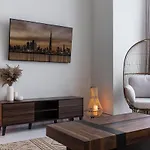 J One Tower Luxury Apartments From Estate Home Holiday