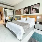 Luxurious Studio Apartment In Business Bay