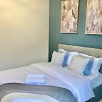 Stunning 1Br Apartment With Breathtaking Views