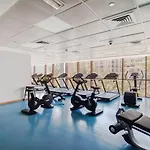 Beautiful Huge Apt I Fully- Furnished
