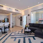 Luxury-Designer 1 Bedroom Sea View