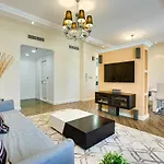 Stunning Sea View Apartment In Jbr