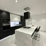 Stylish 2 Bedroom Service Apartment With Sea View