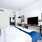 Stunning Studio Near Burj Khalifa