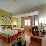 Ascot Hotel