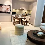 Exclusive 2 Bedroom Luxury Apartment In Sobha Creek Vistas