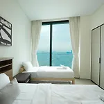 Serviced 2 Bedroom With Beach Access
