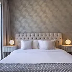 Exclusive Spacious Villa I Garden I Maid Room