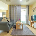 Luxury Escapes - Modern Budget Studio With Balcony In Jlt!