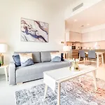 Burj Royale, Downtown Dubai - Mint Stay