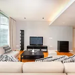 Mira Holiday Homes - Cozy 2 Bedroom In Bluewaters