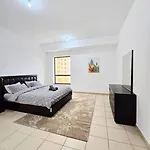 Luxury Jbr Apartment 24