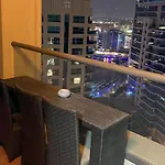 Cozynest - 3Br Beachfront Apt, Jbr