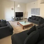 Cozynest - 3Br Beachfront Apt, Jbr