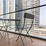 Luxury Beach Front 1Br