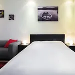 Well Located Studio On 9 Floor Sky View Tower