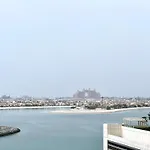 Lux Bnb I Sun Rise Bay I Palm & Sea View
