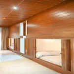 Yoi Pod Hostel - Deira