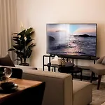 Dubaistay Luxury 2 Bedroom Holiday Appartment Jvc King And Queensize