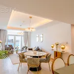 Azizi Mina The Palm, Free Beach And Pool Access