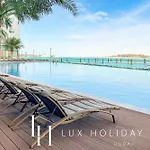 Lux - Opulent Island Suite Burj Khalifa View 1