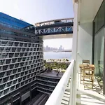 Modern 1 Bedroom At Palm Jumeirah